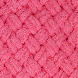 560