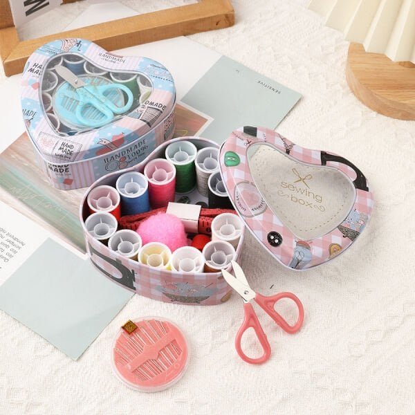 Kalpli Metal Kutulu Dikiş Seti